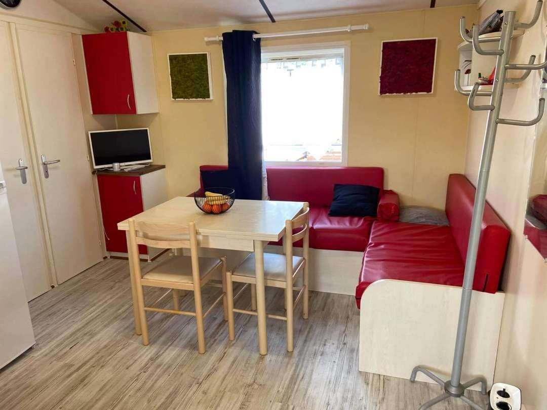 Campingplatz Le Clos Du Thym *